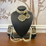 Ambar Jewellery Set with Mang tikka (White)