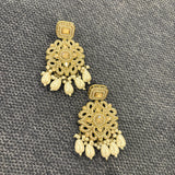 Kanika Jewellery Set with Mang tikka (White)